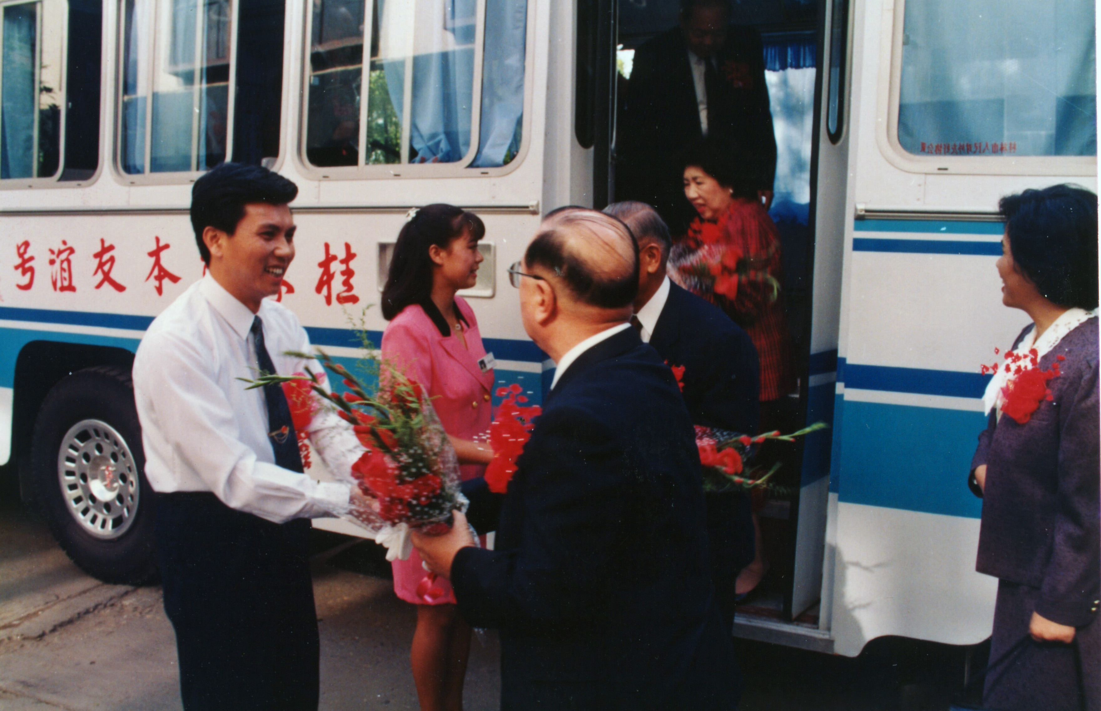 桂林市市長與熊本市市長乘坐熊本號車！.jpg